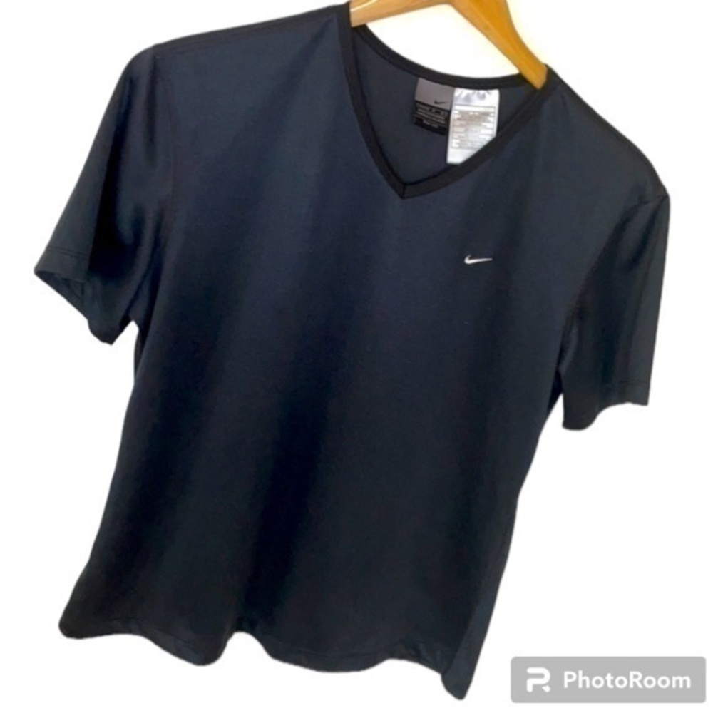 NIKE | Kids Size 8-10 ( Girl) Black Nike Swoosh V-Neck Shirt